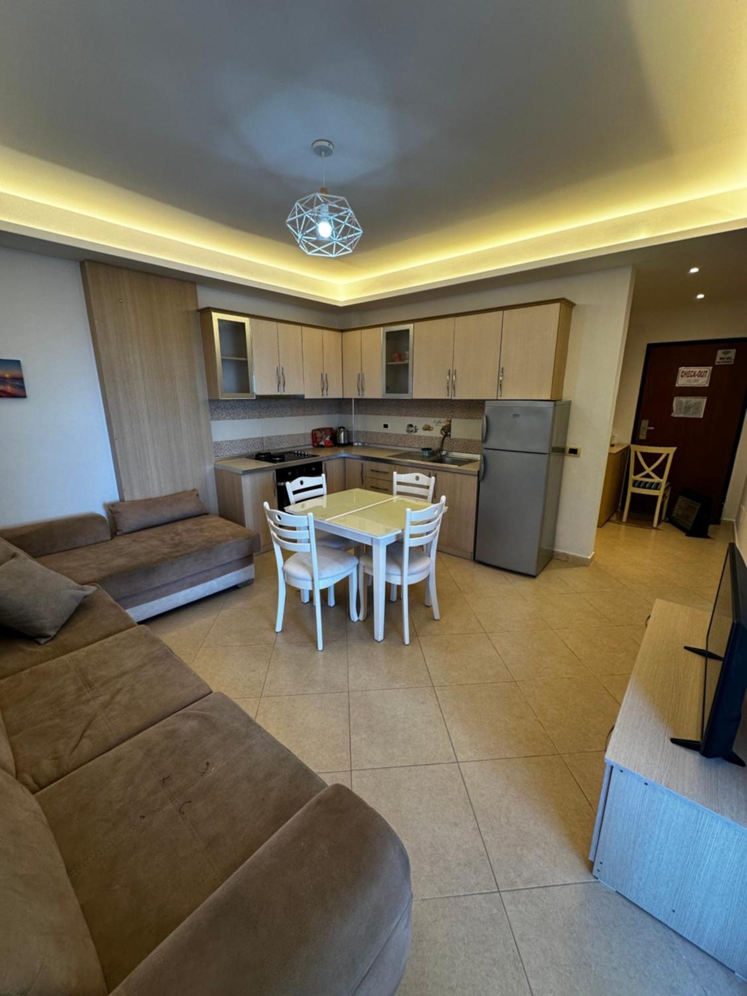 Aparthotel Arberia *