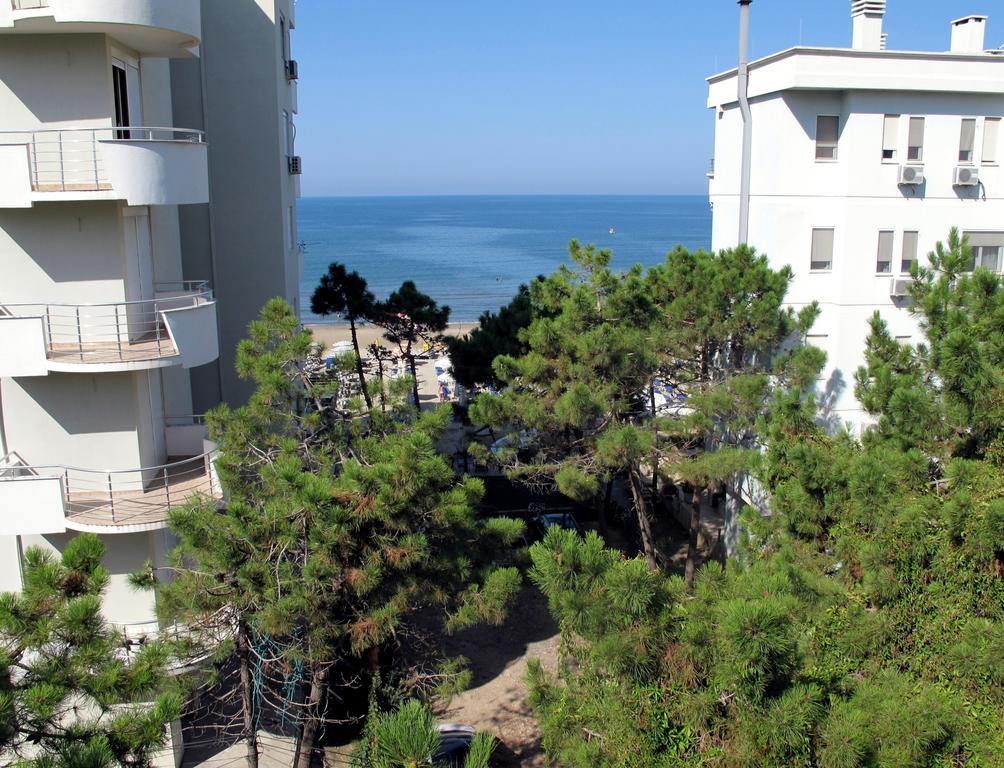 Aparthotel Arberia